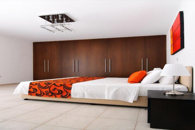 Oniros By Prestige Bookings Peyia Luaran gambar